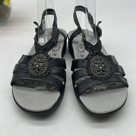 Baretraps Jovial Black Sandals with Medallian. BSN2982B - Picture 2 of 8